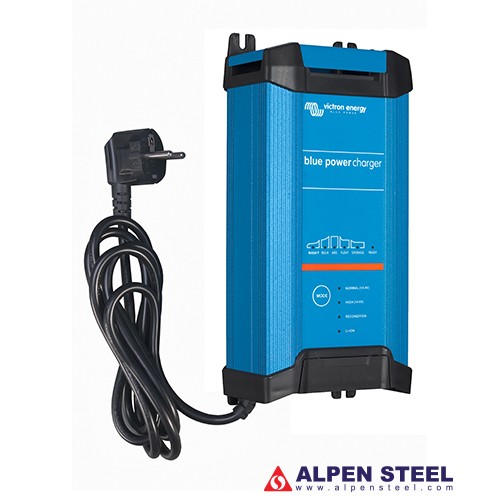 Blue Power IP22 Charger 24/12(3) 230V CEE 7/7