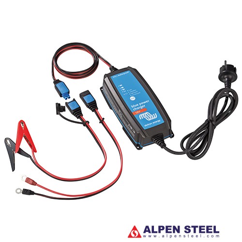 Blue Power IP65 Charger 12/15(1) 230V CEE 7/17 Retail